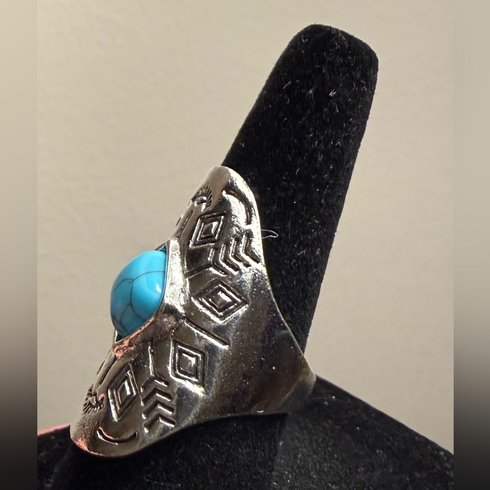 Ring - size 6.25 - silver tone stainless steel with light blue marbled stone - Picture 3 of 9